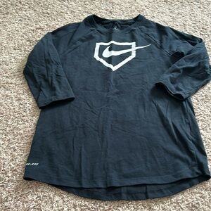 Like New Nike 3/4 Length YL Shirt Black Baseball shirt